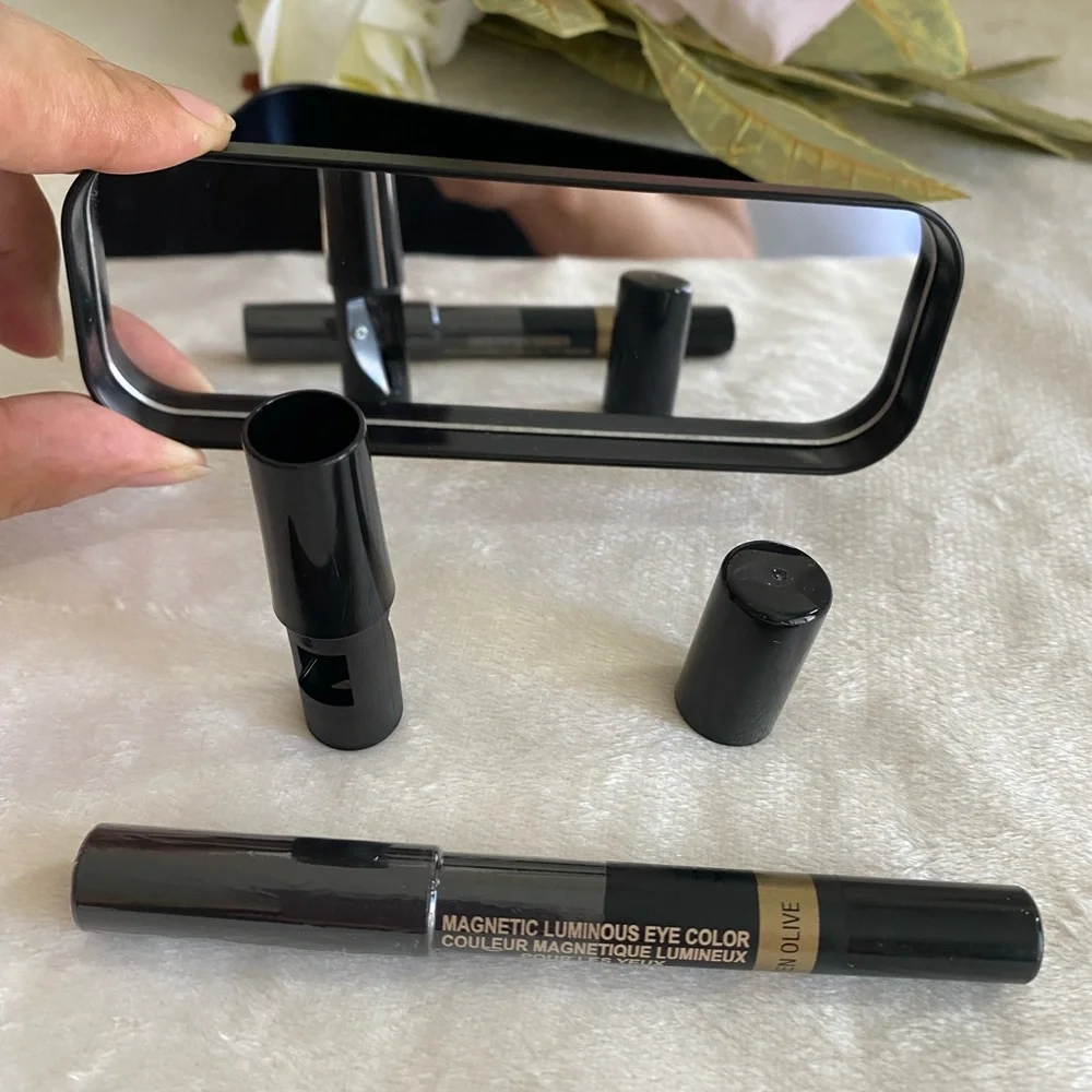 NUDESTIX eyeshadow pencil